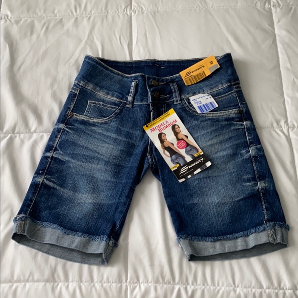 Sawary shorts modela bumbum size 38 NWT